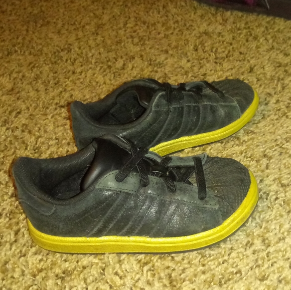 Shell tops - Picture 2 of 3